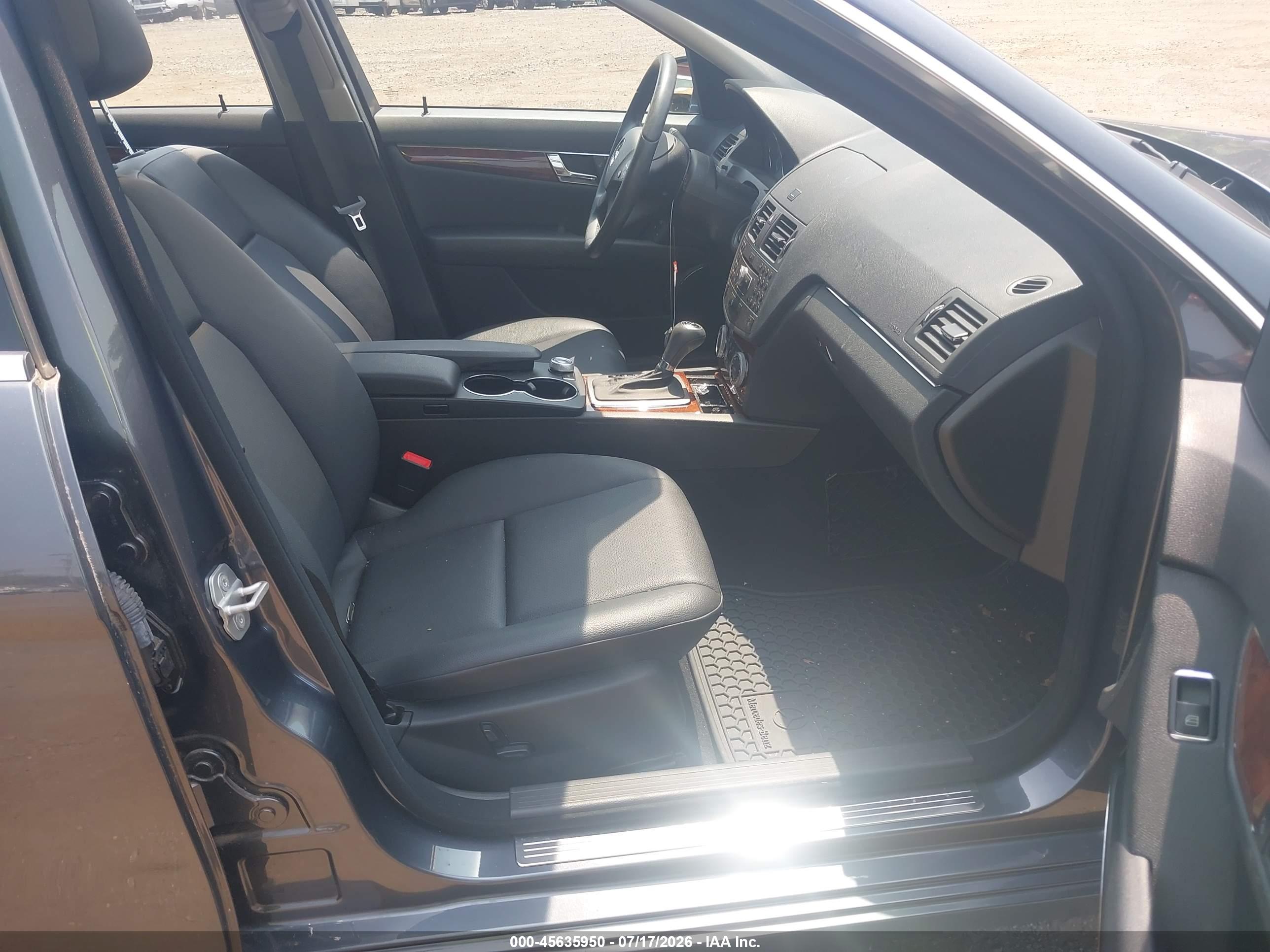 2011 MERCEDES-BENZ C 300 C300 4-MATIC