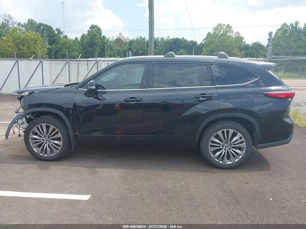 2023 TOYOTA HIGHLANDER PLATINUM