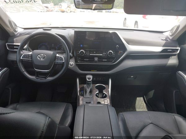 2023 TOYOTA HIGHLANDER PLATINUM