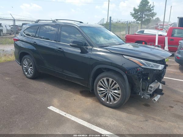 2023 TOYOTA HIGHLANDER PLATINUM