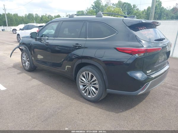 2023 TOYOTA HIGHLANDER PLATINUM