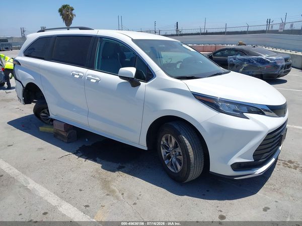 2023 TOYOTA SIENNA LE — I1