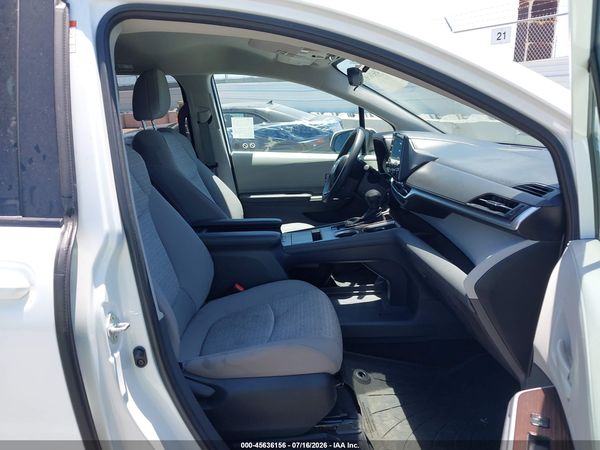 2023 TOYOTA SIENNA LE — I5