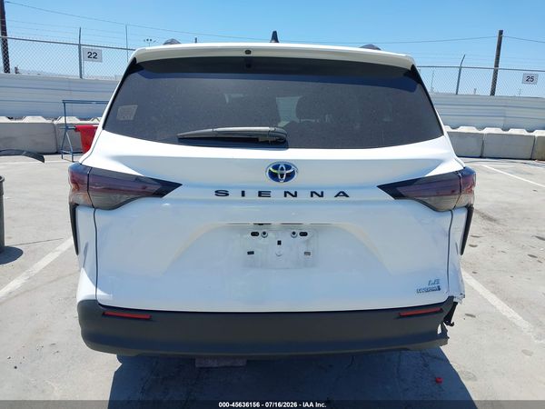 2023 TOYOTA SIENNA LE — I119