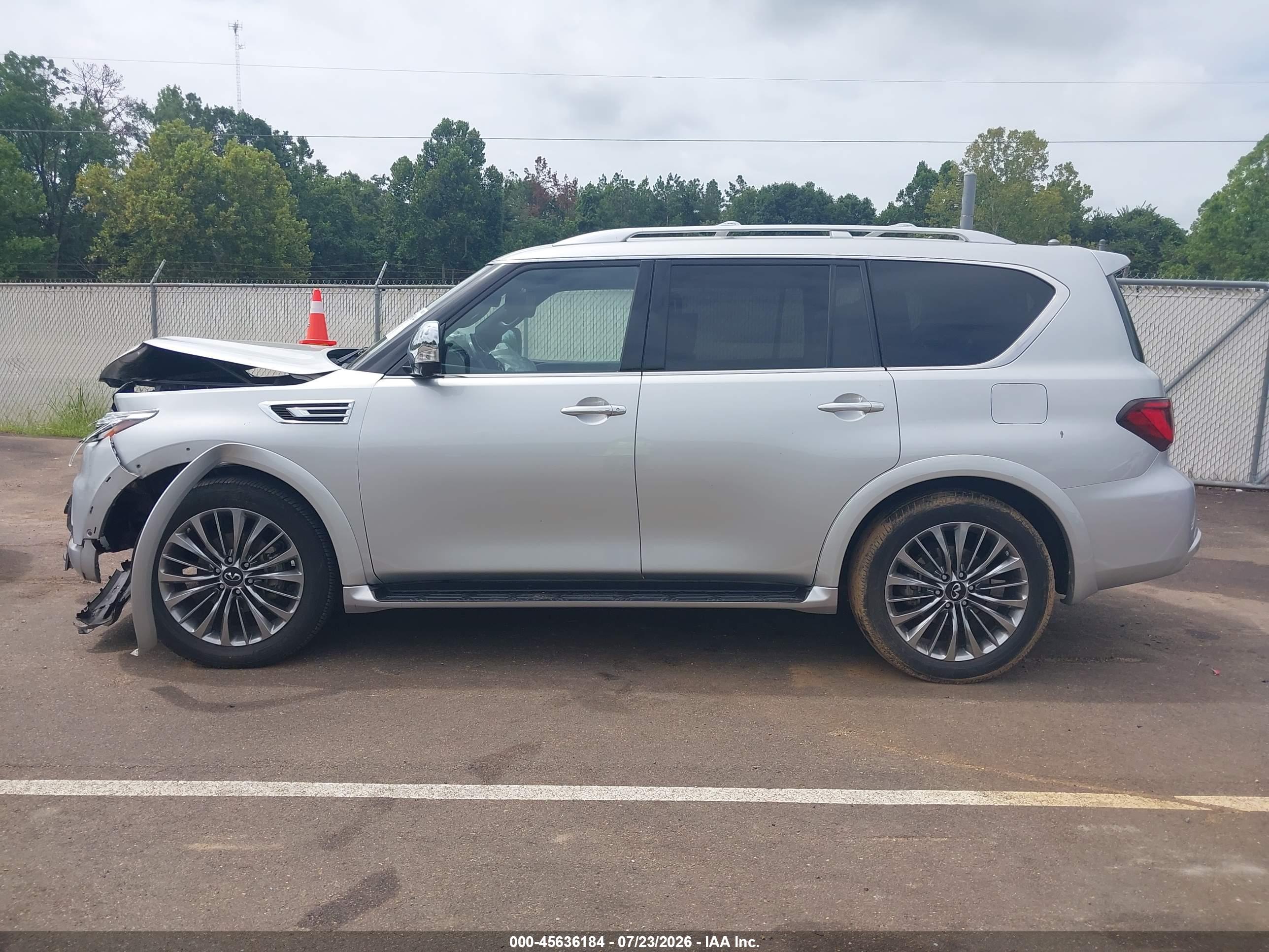 2021 INFINITI QX80 SENSORY