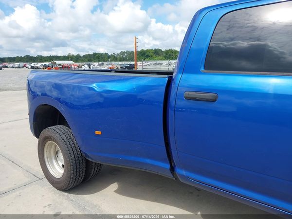2017 RAM 3500 TRADESMAN  4X4 8' BOX