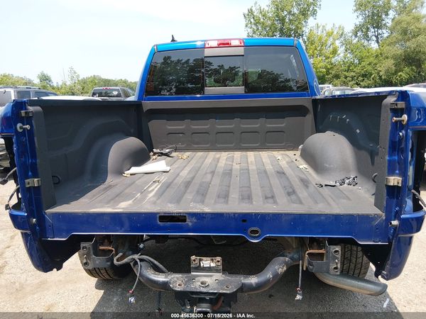 2017 RAM 1500 SLT
