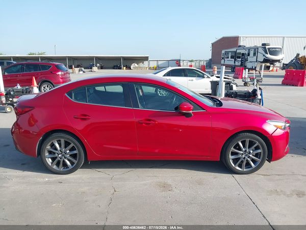 2018 MAZDA MAZDA3 TOURING