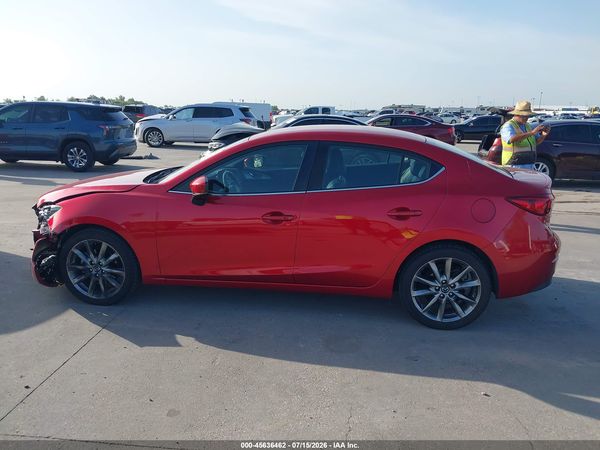 2018 MAZDA MAZDA3 TOURING