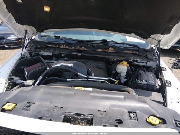 2016 RAM 1500 SLT