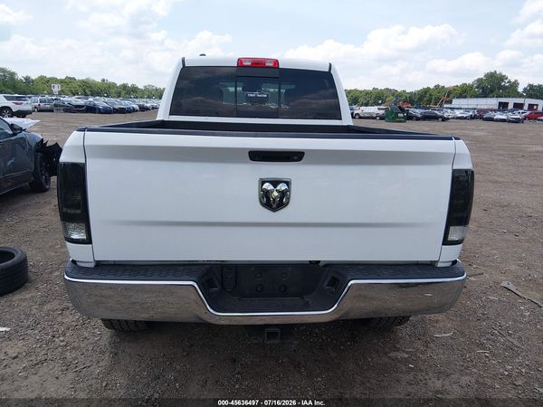 2016 RAM 1500 SLT