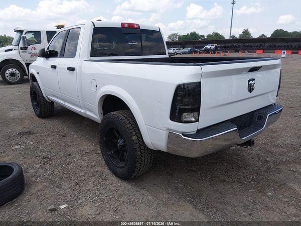 2016 RAM 1500 SLT