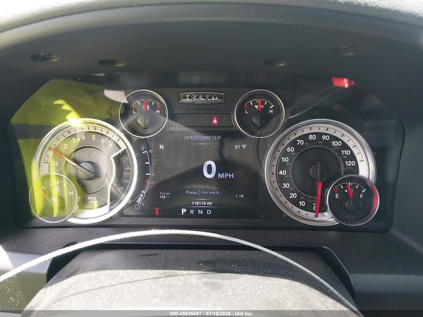 2016 RAM 1500 SLT
