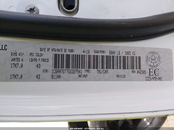 2016 RAM 1500 SLT