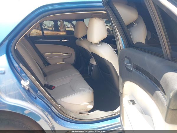 2022 CHRYSLER 300 TOURING L AWD — I8