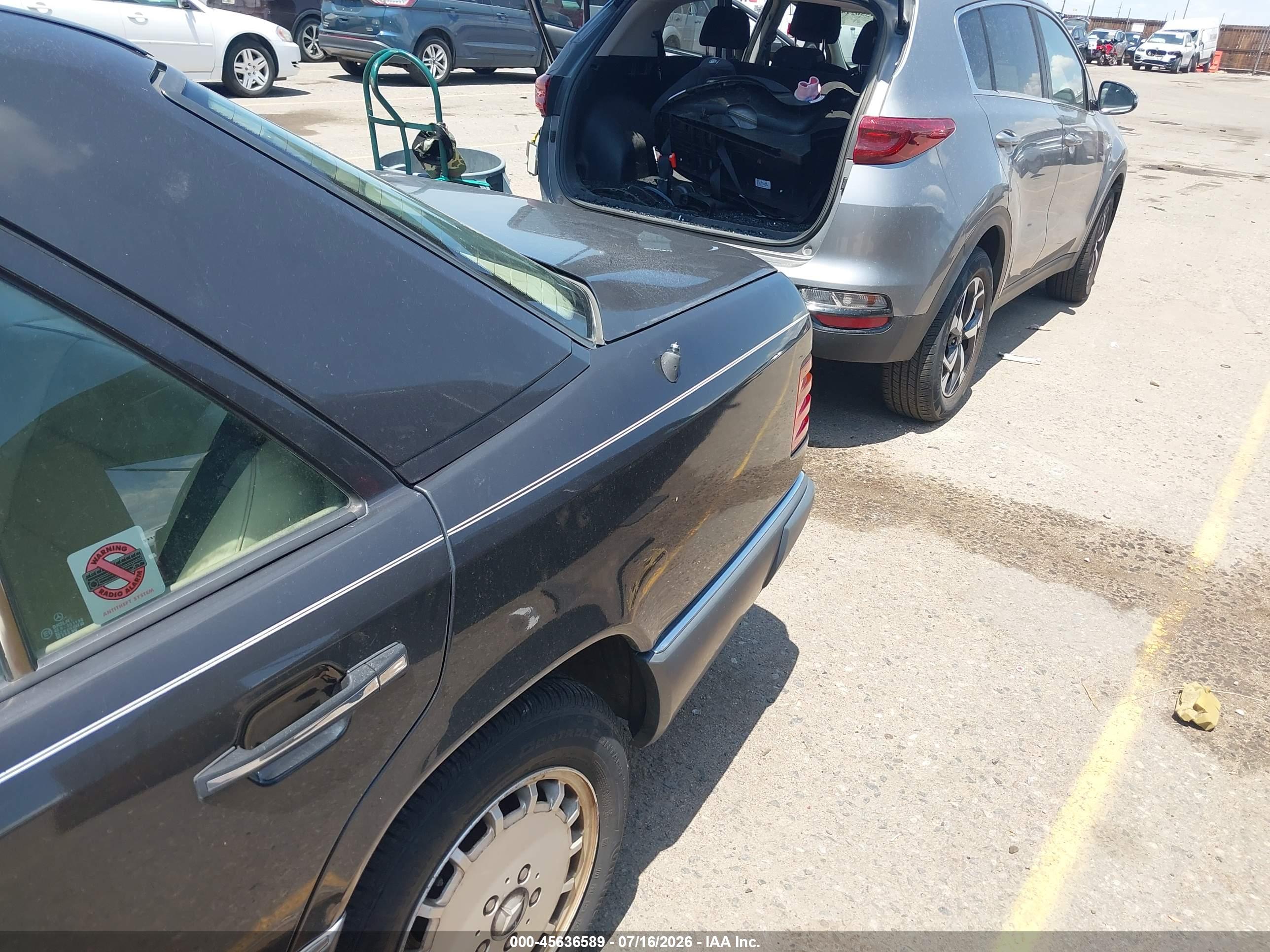 1992 MERCEDES-BENZ 300 300E