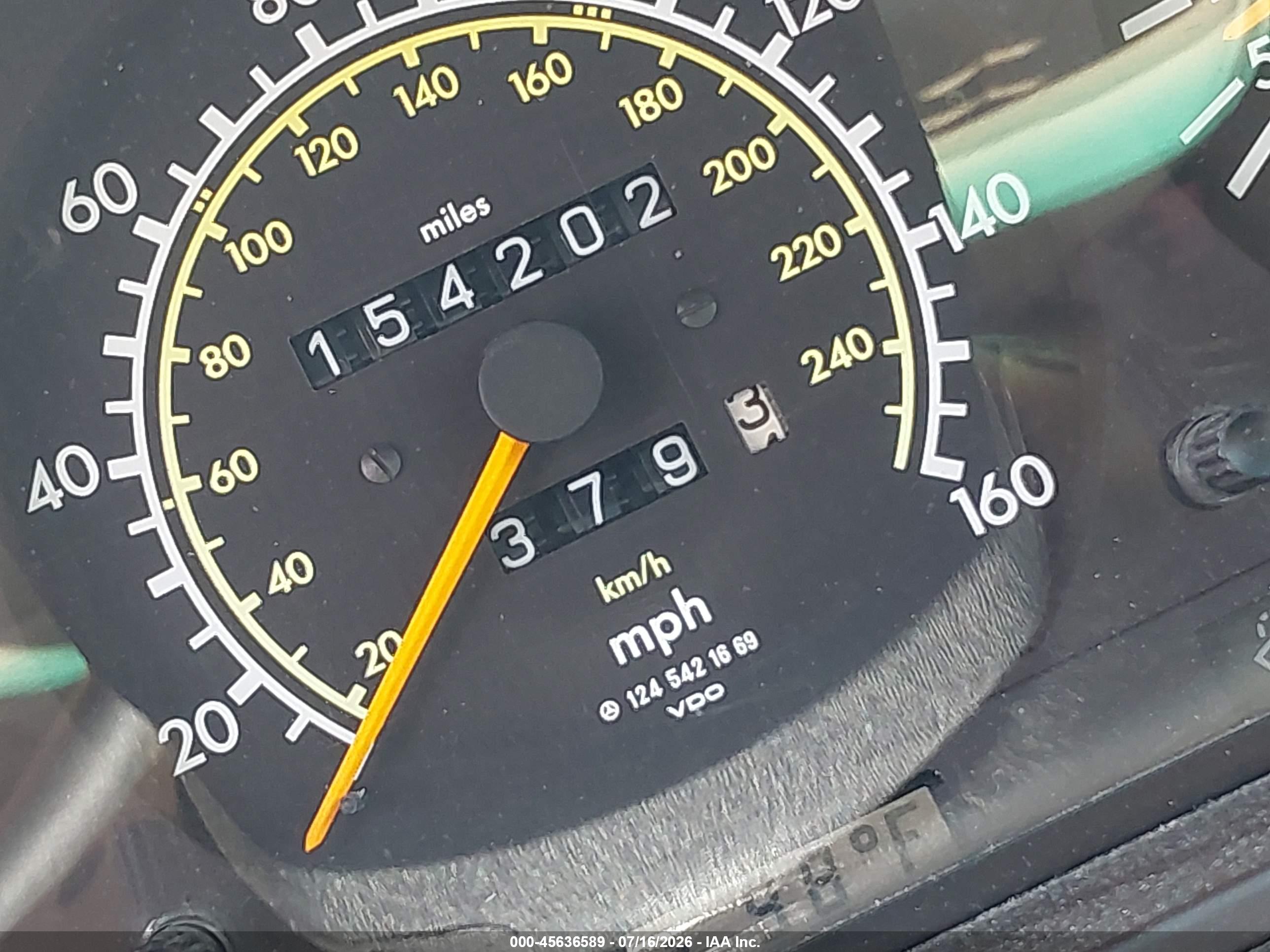 1992 MERCEDES-BENZ 300 300E
