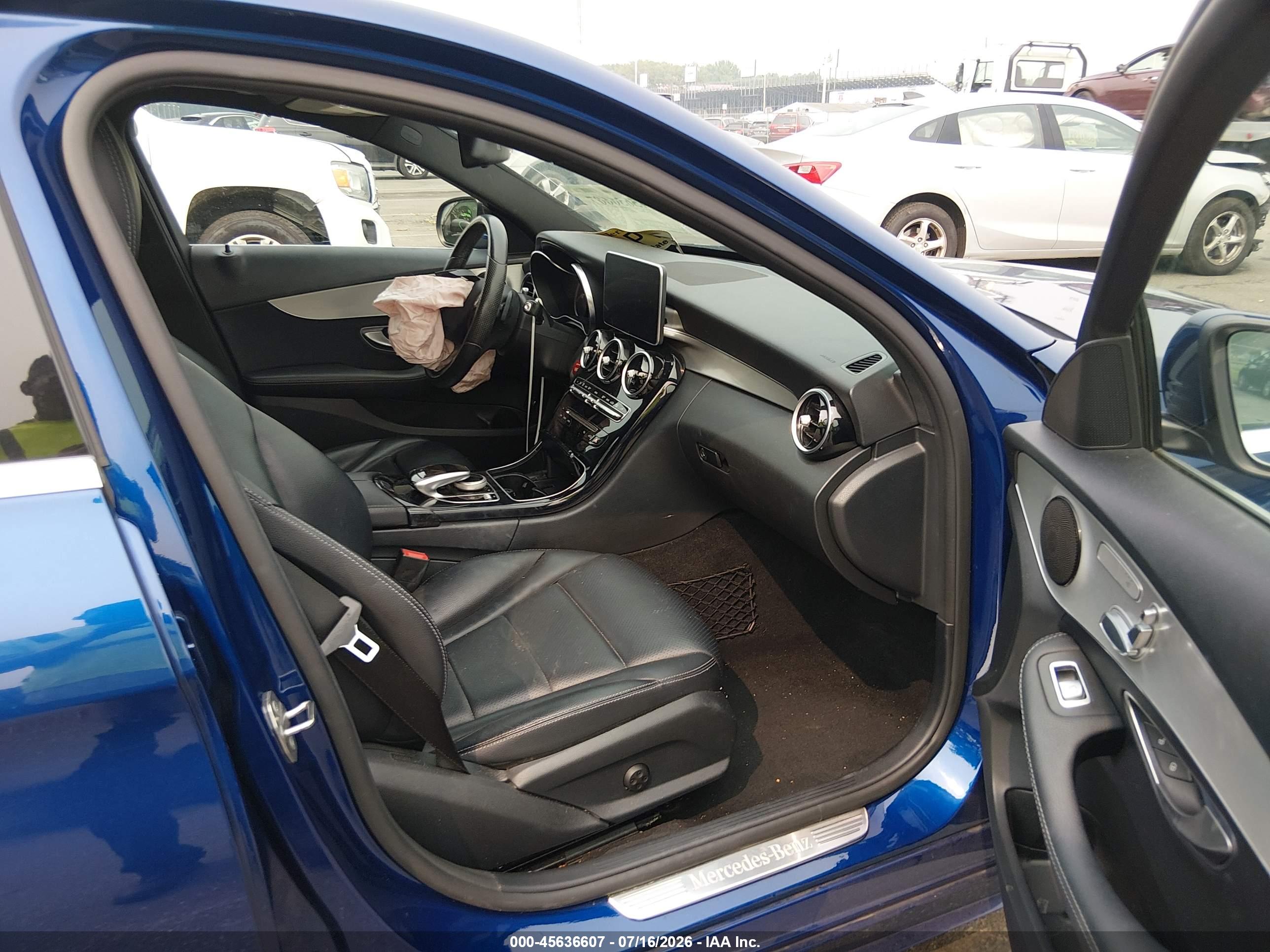 2017 MERCEDES-BENZ C 300