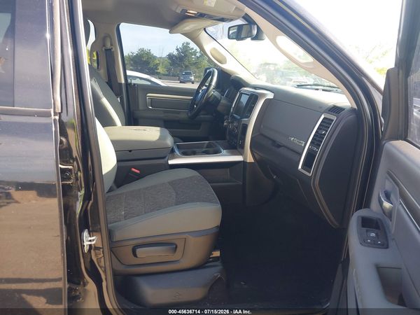 2017 RAM 1500 BIG HORN  4X4 5'7 BOX
