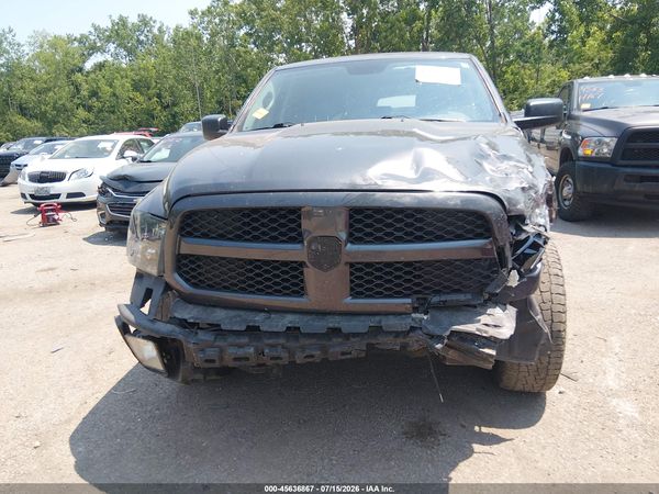 2019 RAM 1500 CLASSIC EXPRESS  4X4 5'7 BOX