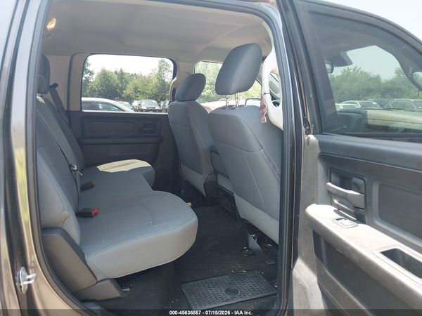 2019 RAM 1500 CLASSIC EXPRESS  4X4 5'7 BOX