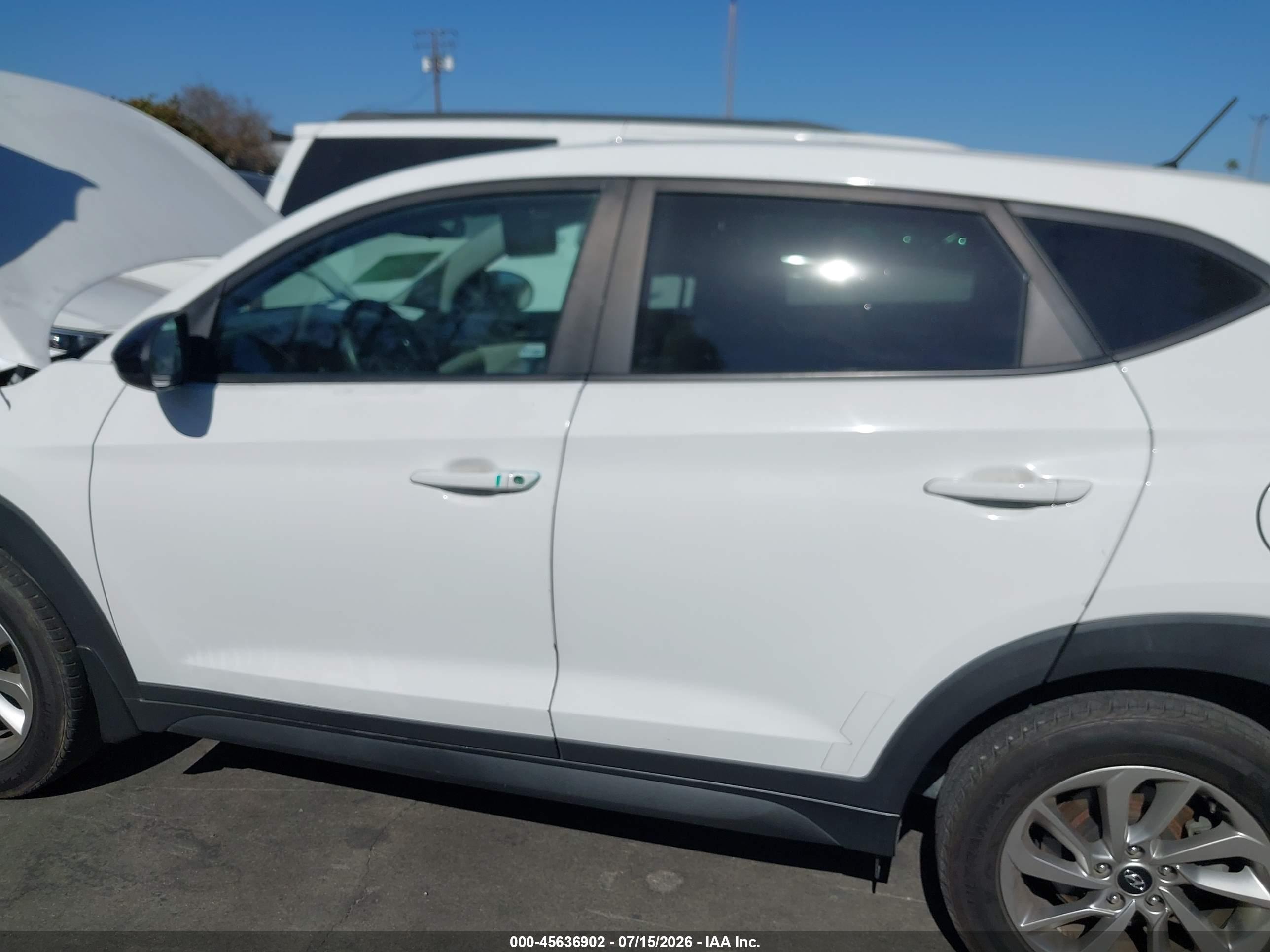 2018 HYUNDAI TUCSON SE