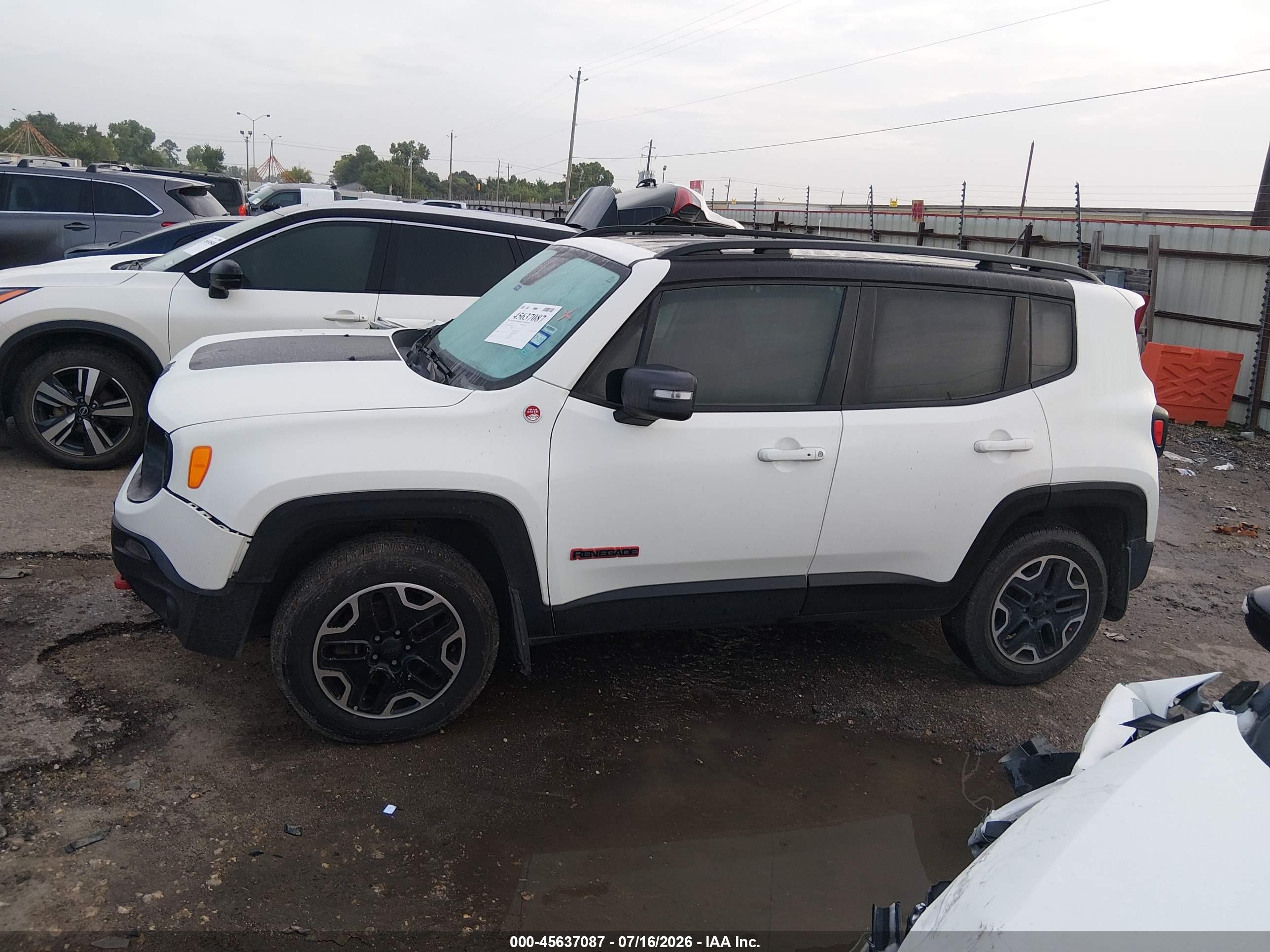2017 JEEP RENEGADE TRAILHAWK 4X4