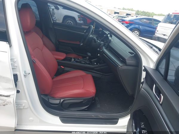 2026 KIA K5 GT-LINE AWD