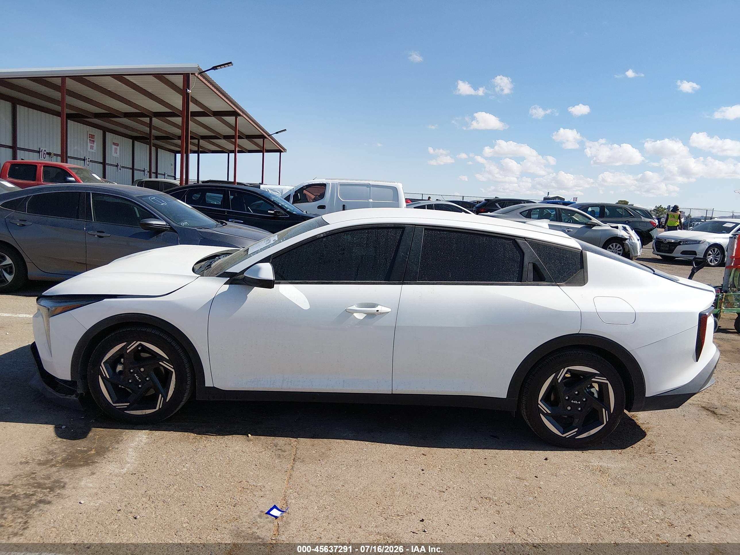 2025 KIA K4 EX