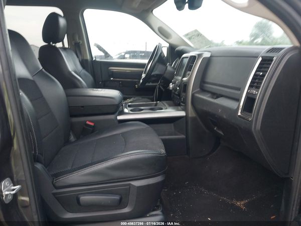 2016 RAM 1500 SPORT