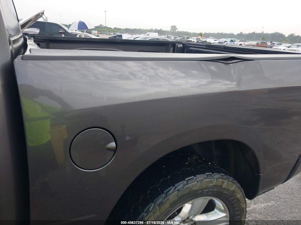 2016 RAM 1500 SPORT