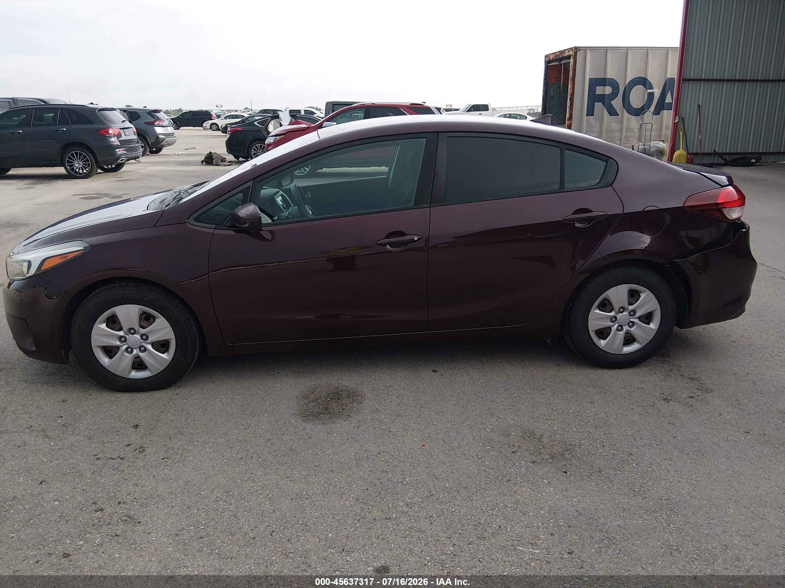 2017 KIA FORTE LX