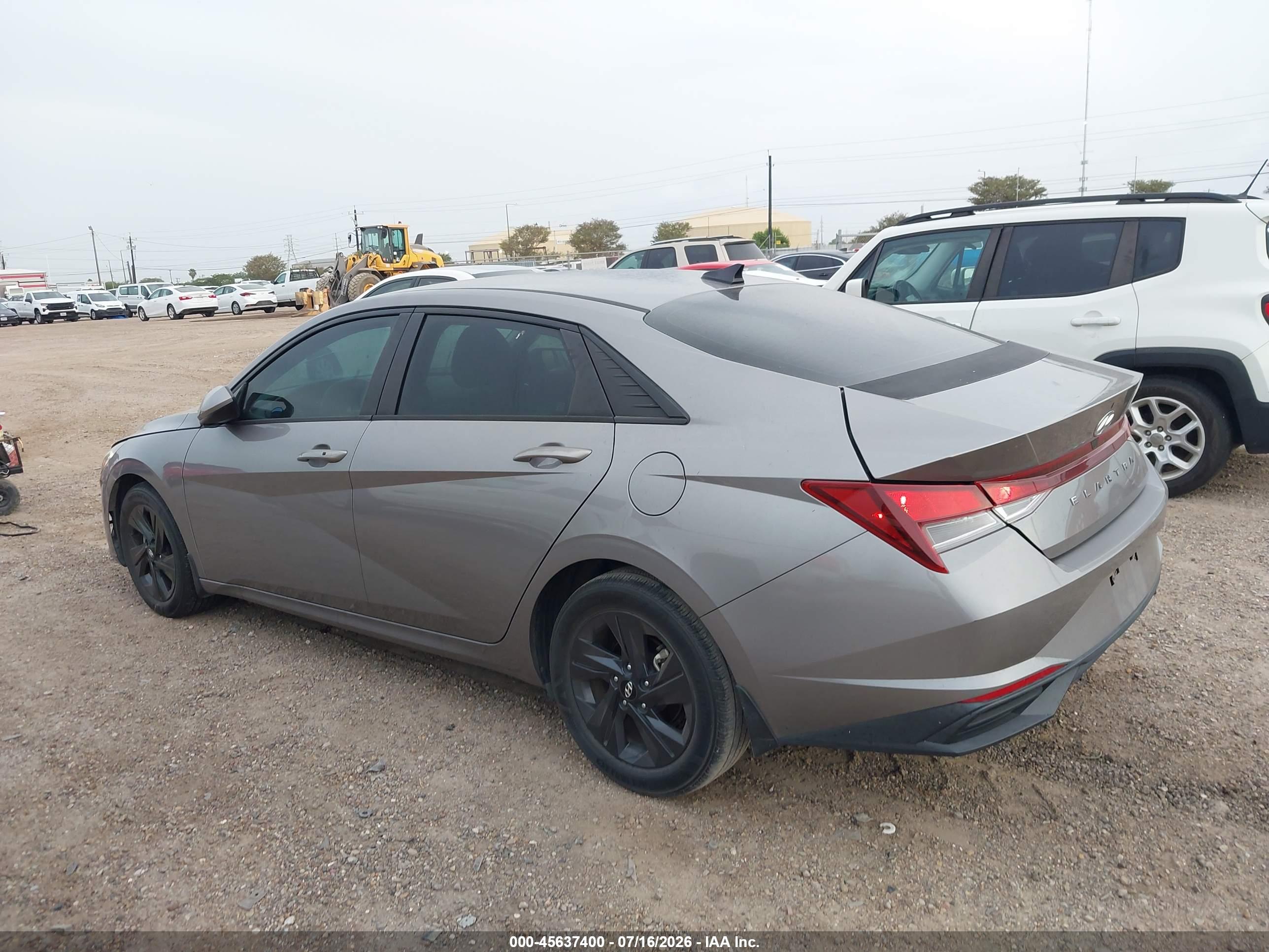 2022 HYUNDAI ELANTRA SEL