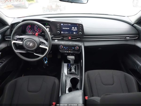 2022 HYUNDAI ELANTRA SEL