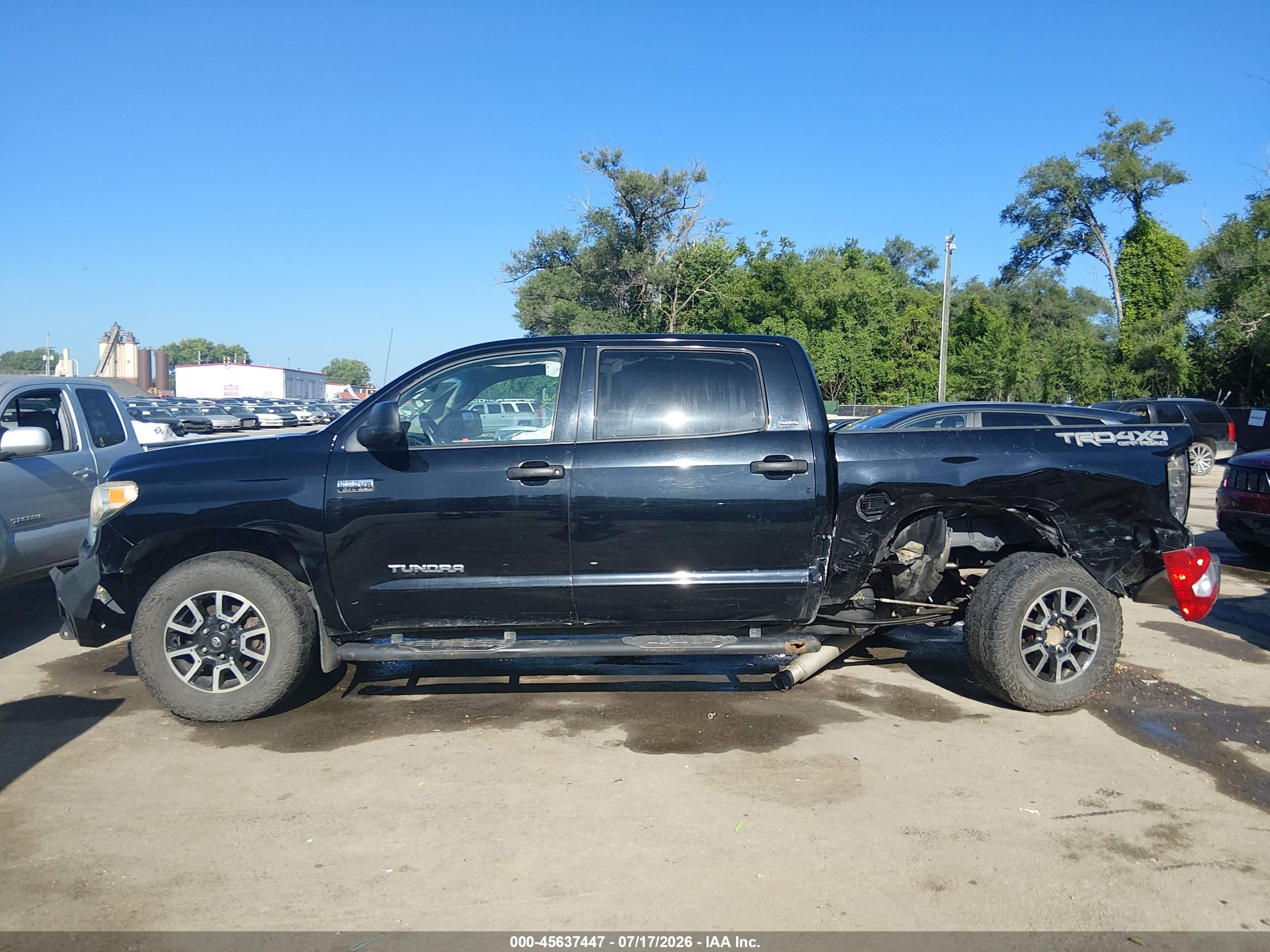 2016 TOYOTA TUNDRA SR5 5.7L V8