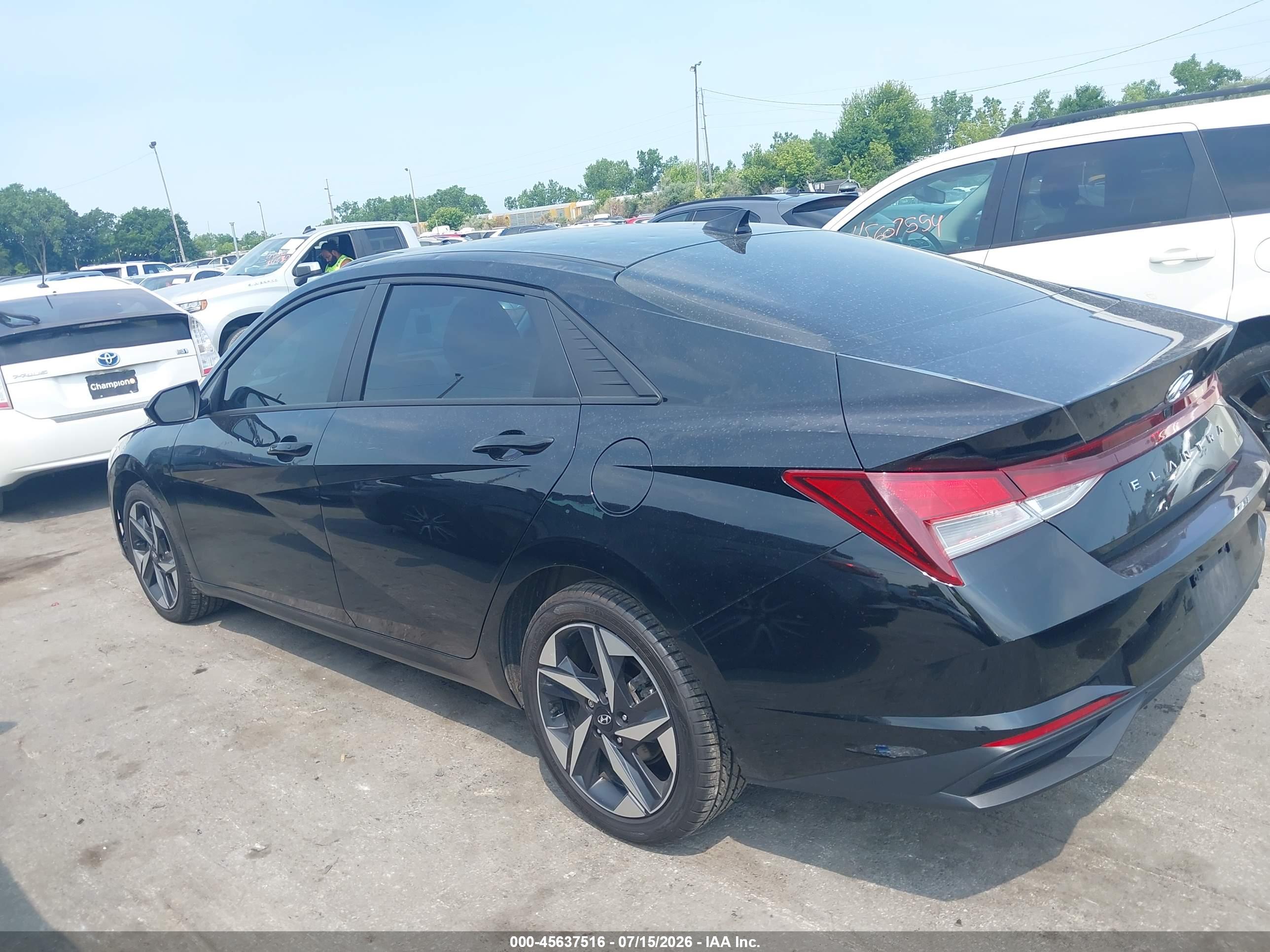 2023 HYUNDAI ELANTRA SEL