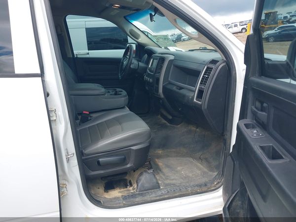 2020 RAM 1500 CLASSIC TRADESMAN  4X4 6'4 BOX