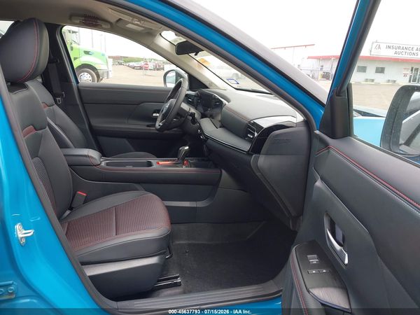 2025 NISSAN KICKS SR INTELLIGENT AWD — I5