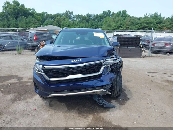 2022 KIA SELTOS EX