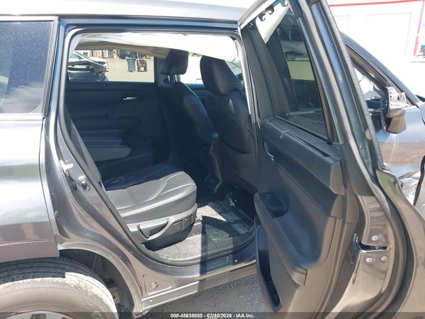 2020 TOYOTA HIGHLANDER XLE