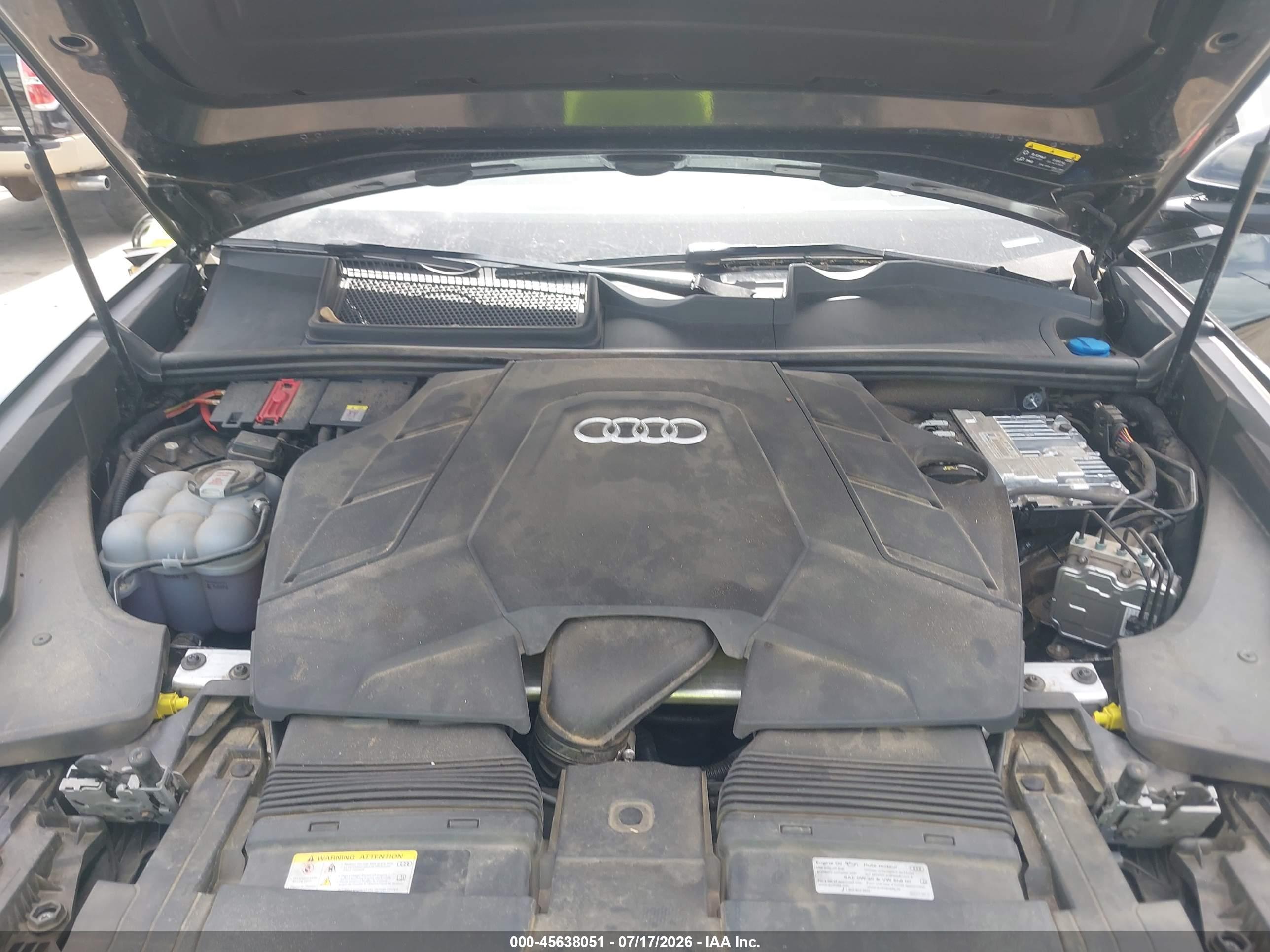 2025 AUDI Q8 S Line quattro Prestige