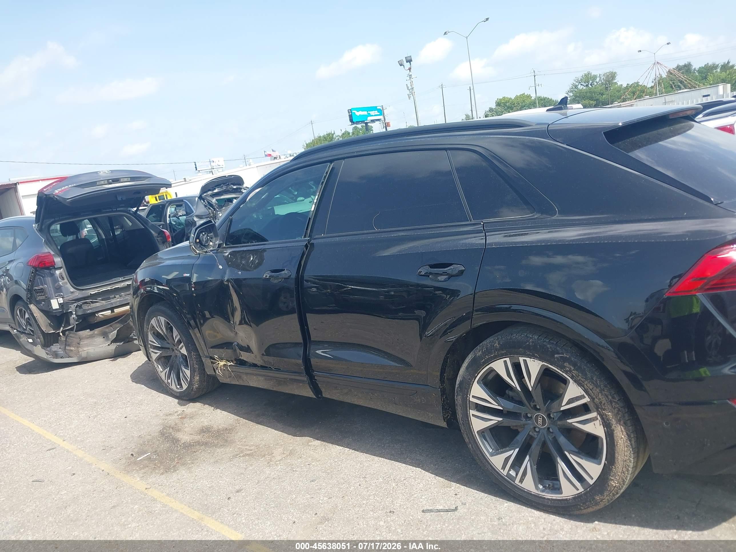 2025 AUDI Q8
