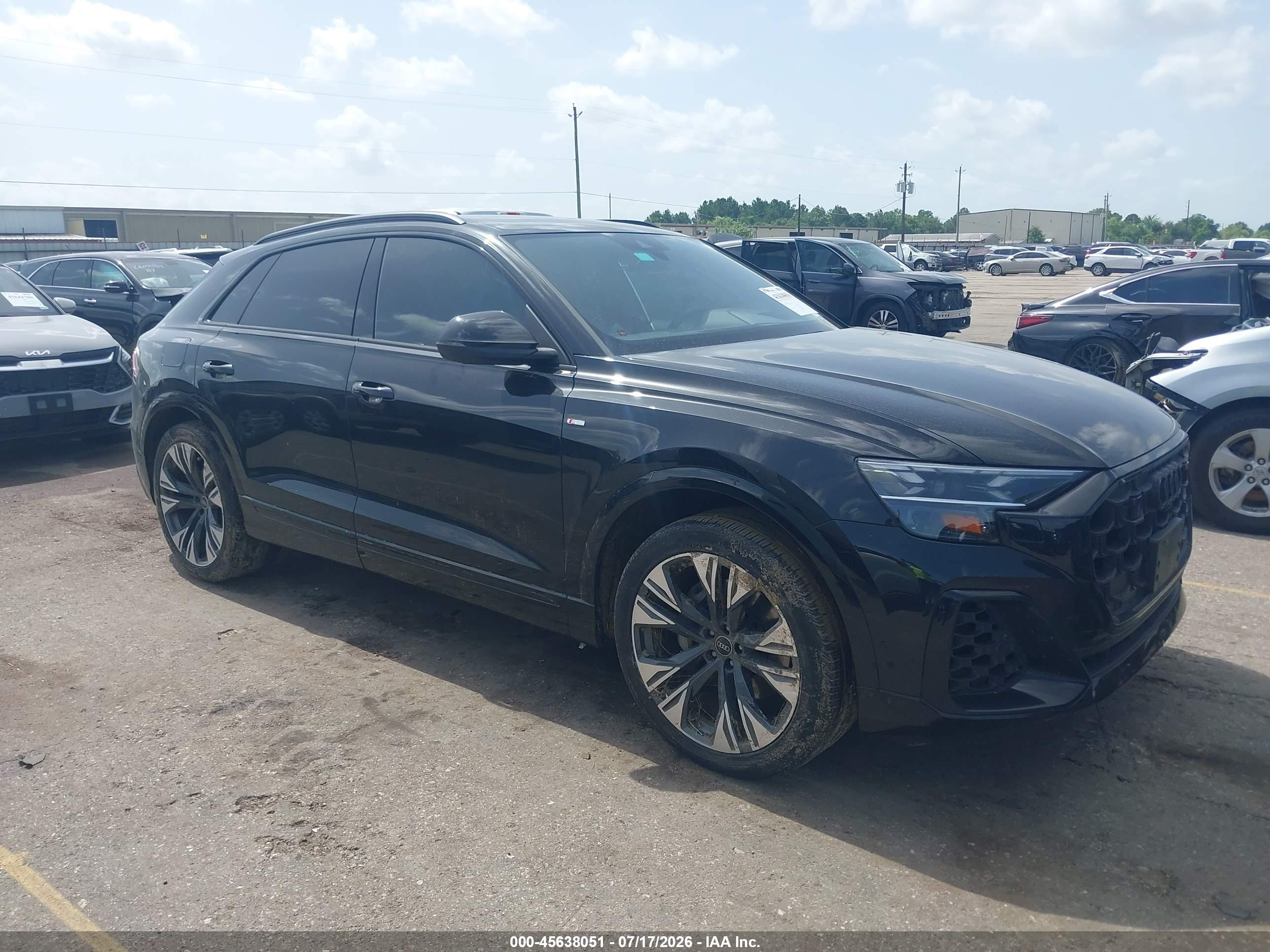 2025 AUDI Q8 S Line quattro Prestige