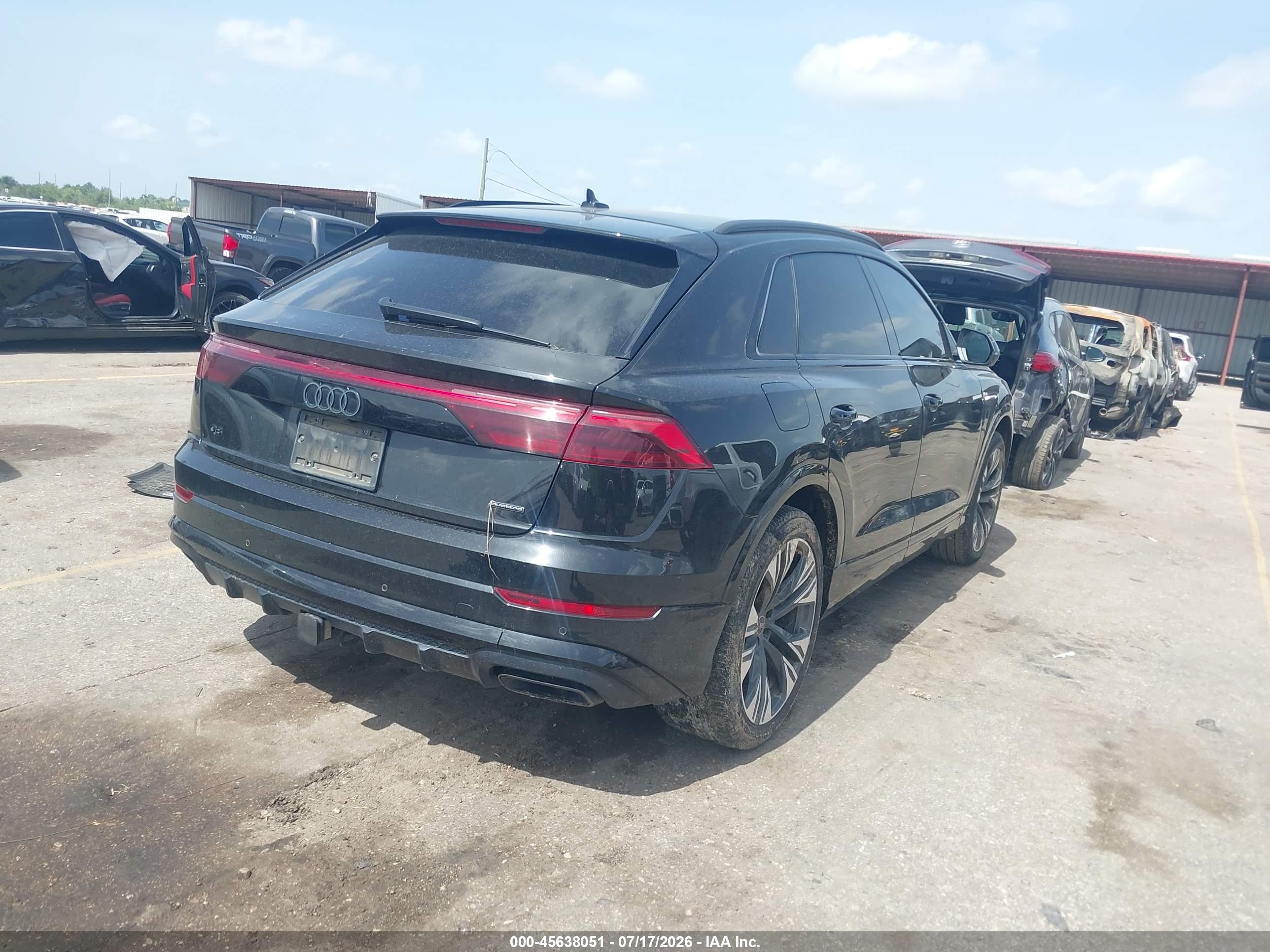 2025 AUDI Q8 S Line quattro Prestige