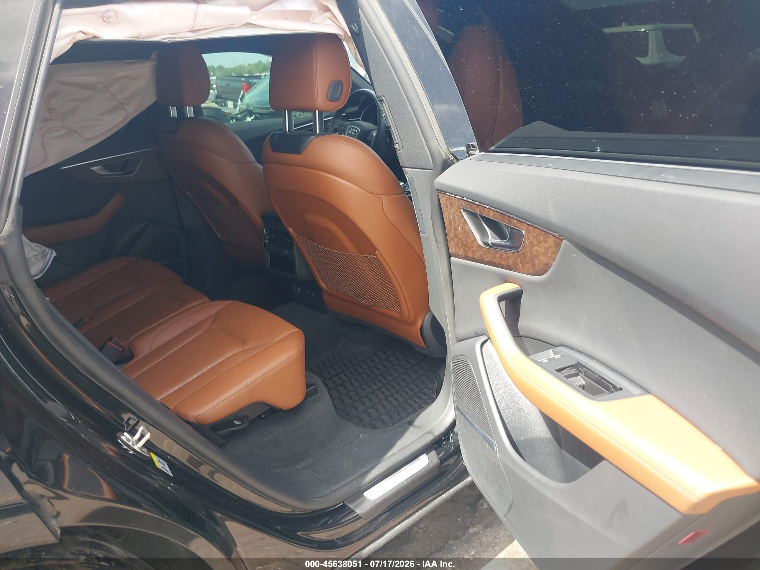 2025 AUDI Q8 S Line quattro Prestige