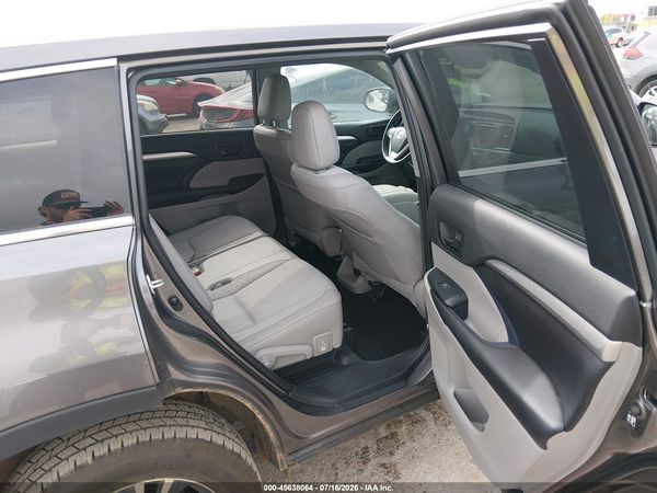 2019 TOYOTA HIGHLANDER LE PLUS