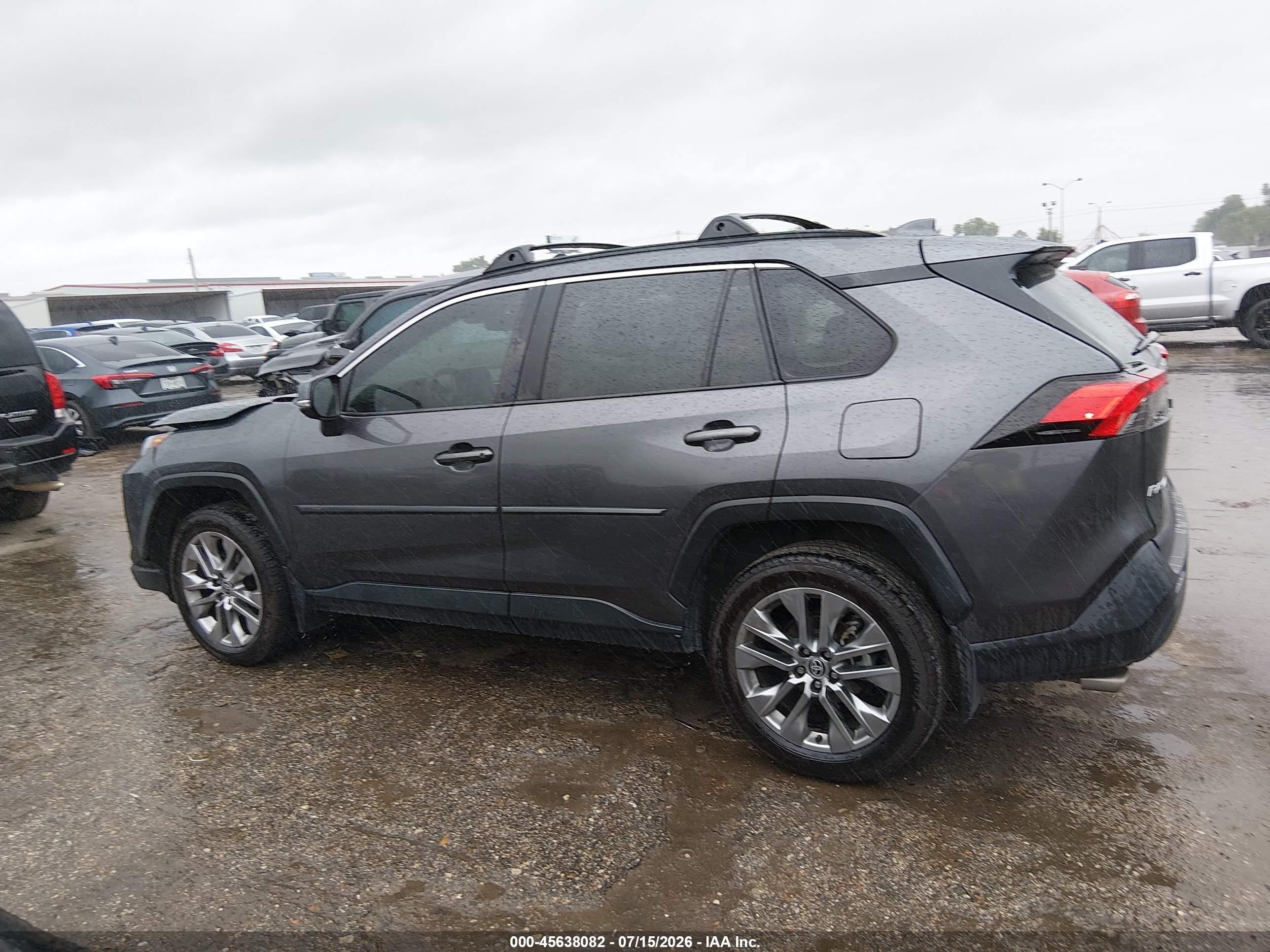 2023 TOYOTA RAV4 XLE PREMIUM