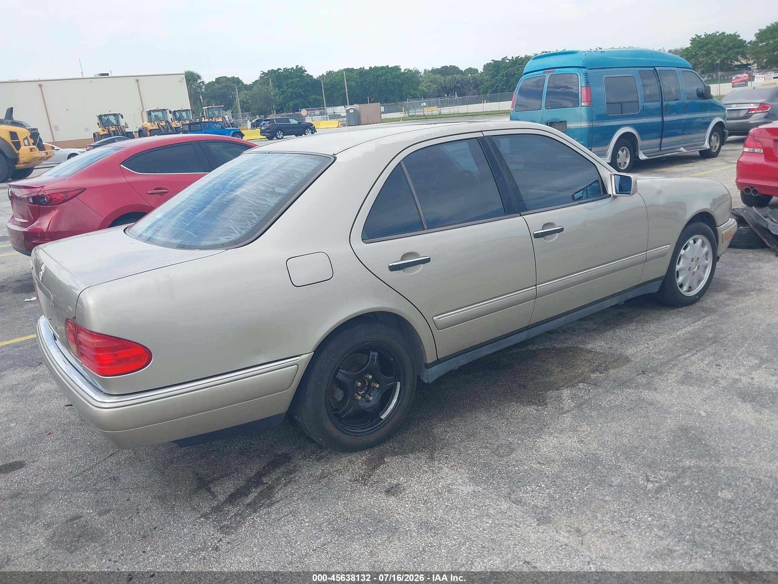 1999 MERCEDES-BENZ E 320 E320