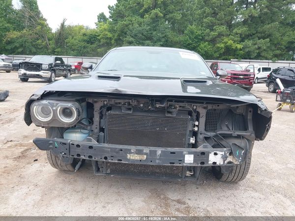 2016 DODGE CHALLENGER SXT
