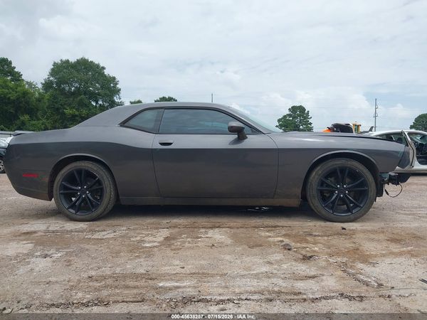 2016 DODGE CHALLENGER SXT
